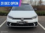 Volkswagen Polo 1.0 TSI R-Line|PANO|BEATS|CAMERA|ACC|KEYLESS, Auto's, Volkswagen, Stof, Gebruikt, Zwart, Wit