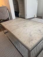 Richmond Interior marmeren salontafel met scheur, Huis en Inrichting, Ophalen, Gebruikt, Wit, Overige typen