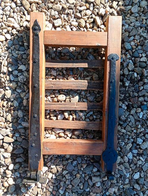 Retro hekwerk met zware Zweedse  hengen 72,5 × 40 cm, Tuin en Terras, Tuinhekken en Hekwerk, Gebruikt, IJzer, Ophalen