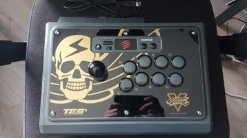 Mad Catz Street Fighter V TES+ voor PS3/PS4 beschikbaar voor biedingen