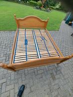 Stevig 2 persoons bed invl lattenbodem, Ophalen, Gebruikt, Bruin, Tweepersoons