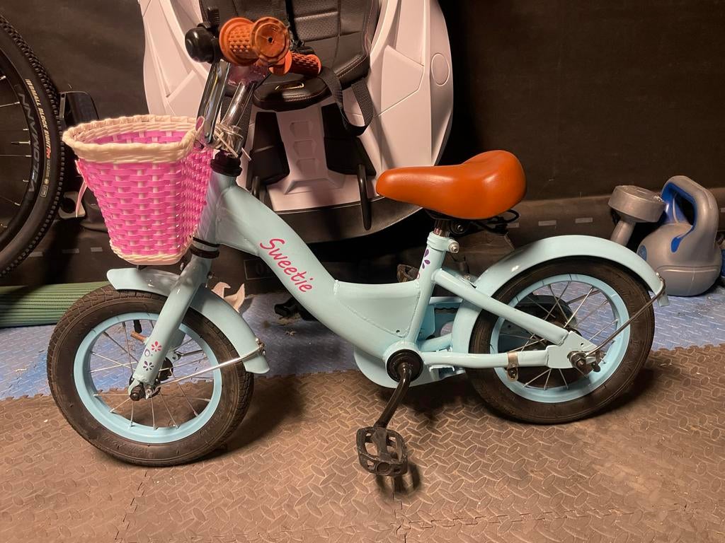 Spirit Sweetie 12 inch meisjesfiets - Zo goed als nieuw!, Fietsen en Brommers, Ophalen, Zo goed als nieuw, 14 inch of minder, Handrem