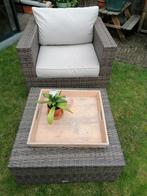 Mooie lounge stoel met hocker en dienblad, Tuin en Terras, Tuinsets en Loungesets, Ophalen of Verzenden, Zo goed als nieuw, Wicker