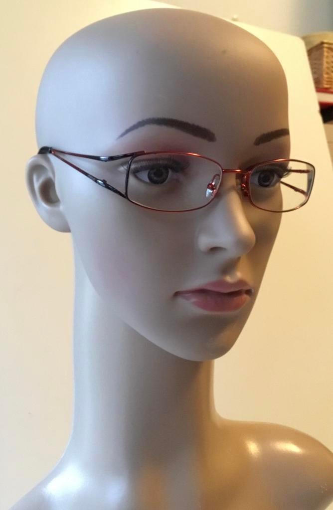 VOGUE ROOD BRILMONTUUR ( in Hilversum ), Overige merken, Gebruikt, Ophalen of Verzenden, Rood