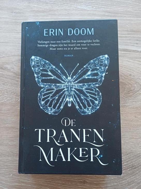 De Tranenmaker- Erin Doom, Boeken, Romans, Zo goed als nieuw, Europa overig, Ophalen of Verzenden