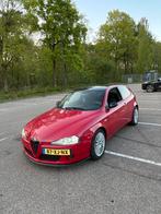 Alfa Romeo 147 1.6 T.spark 16V 77KW 3DR 2007 Rood, Auto's, Voorwielaandrijving, 4 cilinders, 1165 kg, 400 kg