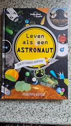 Nieuw boek: Leven als een Astronaut - Lonely Planet Junior, Ophalen of Verzenden, Zo goed als nieuw, Mark Brake, Non-fictie