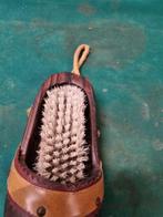 houten klomp met kledingborstel vintage, Ophalen of Verzenden, 'T Olde Gre-j, Info@toldegrej.nl, Endepoelstraat 20f Didam