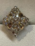 Diamanten Ring | 18K | 7,5 Gram | 35 x Briljanten  2.50 crt, Ophalen, Zo goed als nieuw, Met edelsteen, Dame