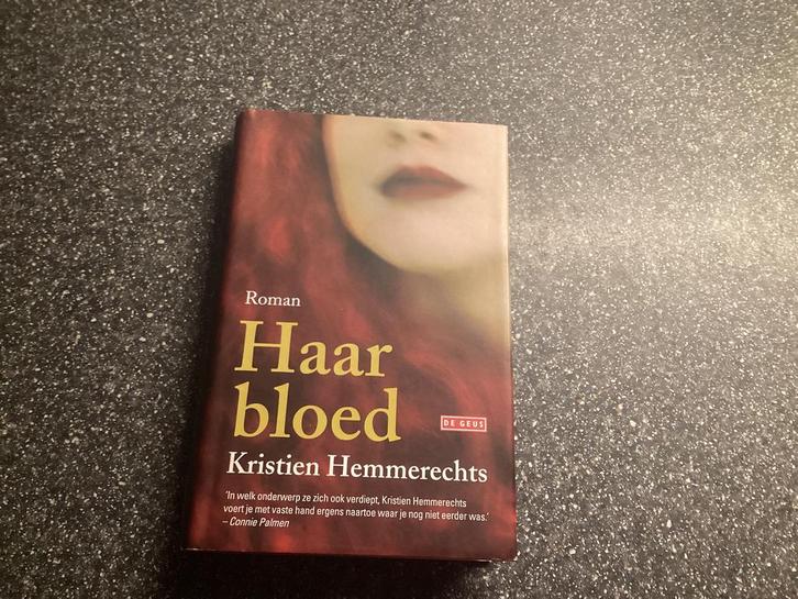 Kristien Hemmerechts - Haar bloed, Boeken, Literatuur, Zo goed als nieuw, Ophalen of Verzenden