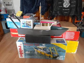 Leuk RC Paula III boeien legger project . beschikbaar voor biedingen