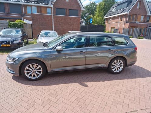 Volkswagen Passat 1.6 TDI 88KW BMT Variant DSG 2015 Grijs, Auto's, Volkswagen, Particulier, Passat, Diesel, B, Stationwagon, Automaat