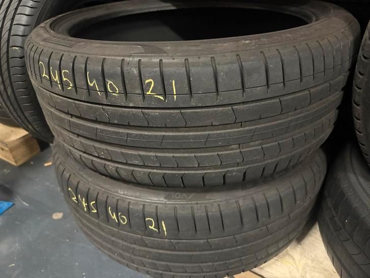 2x 245 40 21 100V Pirelli P Zero (PZ4) 7MM~ DOT2023, Auto-onderdelen, Banden en Velgen, Ophalen of Verzenden