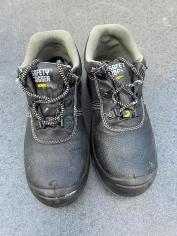 Werkschoenen met stalen neuzen maat 37 beschikbaar voor biedingen