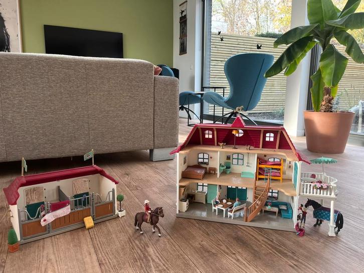 Schleich huis met paarden stallen, Verzamelen, Speelgoed, Zo goed als nieuw, Ophalen of Verzenden