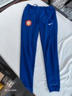 Knvb Nike trainingbroek, Kleding | Heren, Sportkleding, Ophalen of Verzenden, Nieuw, Voetbal