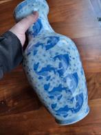 Chinese vaas met koikarper design - 32 cm, Ophalen of Verzenden