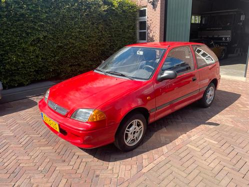 Suzuki Swift 1.0 2002 Rood Origineel NL 2e eigenaar, Auto's, Suzuki, Particulier, Swift, Benzine, A, Hatchback, Handgeschakeld