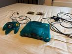 Nintendo 64 Ice blue, Spelcomputers en Games, Spelcomputers | Nintendo 64, Ophalen of Verzenden, Zo goed als nieuw, Met 1 controller