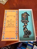 Disney le belle au bous dormant castle limited key /sleutel, Ophalen of Verzenden, Zo goed als nieuw, Beeldje of Figuurtje