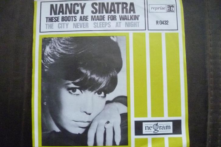 nancy sinatra - these boots are made for walkin ( jaren 60 ), Cd's en Dvd's, Vinyl Singles, Zo goed als nieuw, Single, Overige genres