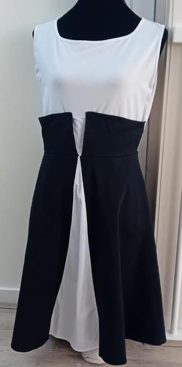 jurk,maat 42,zwart,wit,A-lijn,swingdress,retro beschikbaar voor biedingen