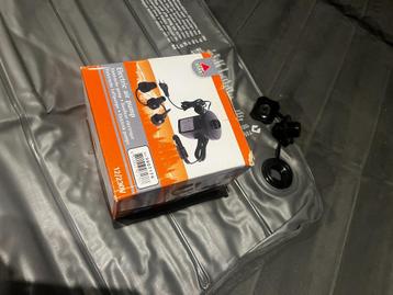 Inflatable Air Mattress 140x190cm & Camp Gear Electric Pump  beschikbaar voor biedingen