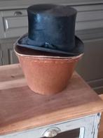 oude hoge hoed met hoedendoos, Ophalen of Verzenden