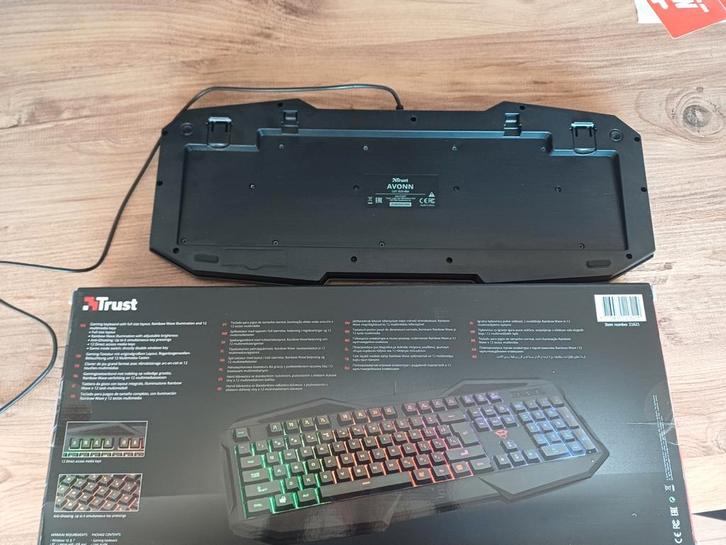 Trust GXT 830 Avonn - Gaming Toetsenbord - Qwerty - Zwart, Computers en Software, Toetsenborden, Zo goed als nieuw, Qwerty, Bedraad