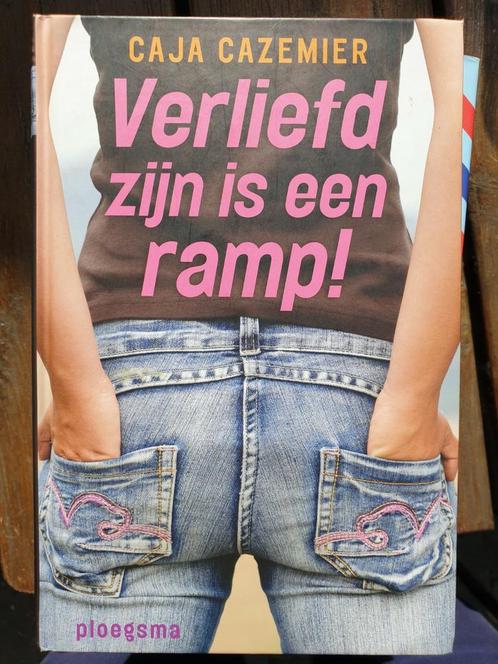 Caja Cazemier - Verliefd zijn is een ramp, Boeken, Kinderboeken | Jeugd | 13 jaar en ouder, Zo goed als nieuw, Ophalen of Verzenden