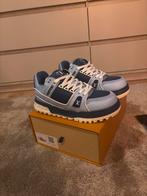 Loui vuiton Trainer Maxi Maat 43 (valt als 44), Ophalen of Verzenden, Zo goed als nieuw, Blauw, Sneakers of Gympen