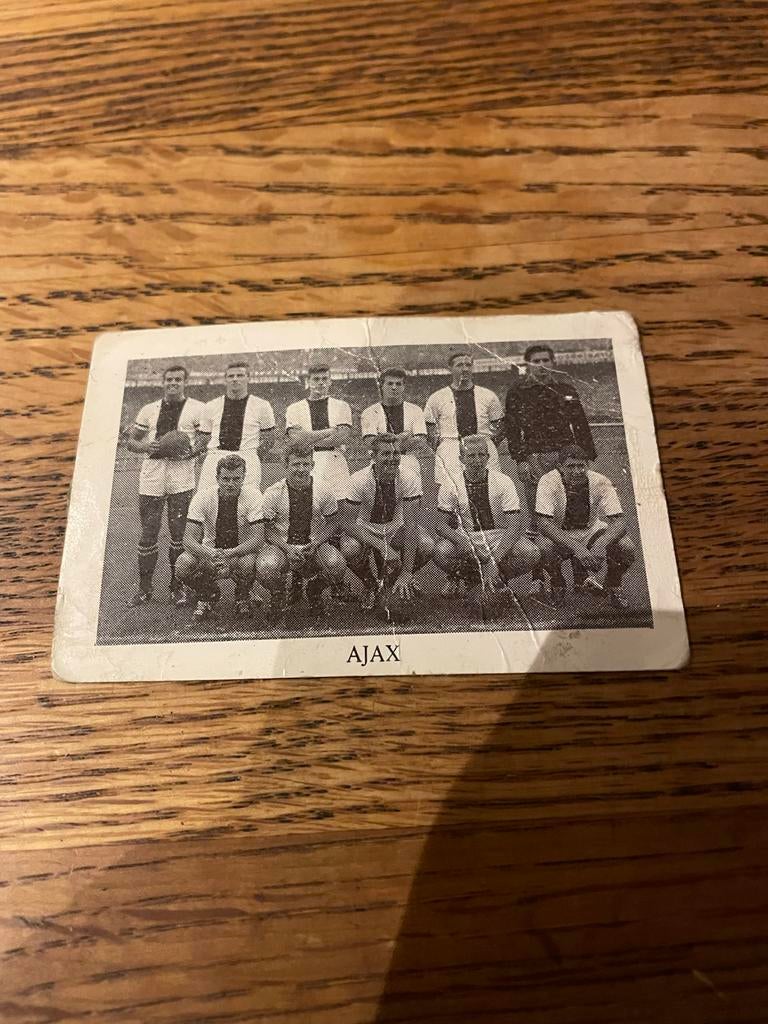 Oude foto van Ajax elftal, Verzamelen, Sportartikelen en Voetbal, Ophalen of Verzenden, Gebruikt, Ajax, Poster, Plaatje of Sticker