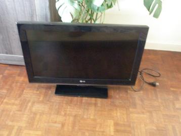 LG 32LK450 Full HD televisie beschikbaar voor biedingen