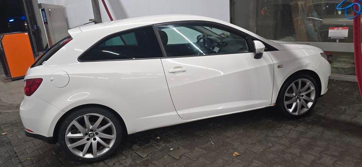 Seat Ibiza 1.6 77KW 3DRS 2009 Wit, Auto's, Seat, Particulier, Ibiza, Benzine, D, Hatchback, Handgeschakeld, Geïmporteerd, Wit