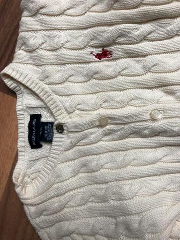 Cardigan beschikbaar voor biedingen