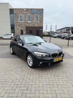 BMW 1-Serie 118I F21 5DR AUTOMAAT, Auto's, 65 €/maand, Zwart, Origineel Nederlands, 650 kg