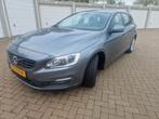 Volvo V60 2.0 D3 Momentum, Auto's, Stof, Gebruikt, 4 cilinders, LED verlichting