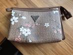 toillettas Guess, Sieraden, Tassen en Uiterlijk, Toilettassen, Ophalen of Verzenden, Nieuw, Dame