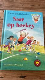 Vivian den Hollander- Saar op hockey avi m4, Ophalen of Verzenden, Zo goed als nieuw