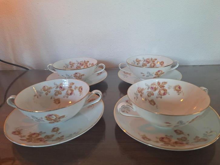 Vintage Soepkommen met Schotels - Kütschenreuther Arzberg, Huis en Inrichting, Keuken | Servies, Zo goed als nieuw, Kop(pen) en/of Schotel(s)