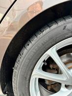 Zomerbanden op sportvelgen 225/45/17, Beige, 4 cilinders, Bruin, 122 pk