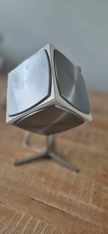 Vintage Grundig Audiorama Cube 700 HIFI speaker  beschikbaar voor biedingen