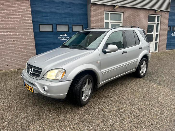 Mercedes Benz ML55 AMG, Auto's, Mercedes-Benz, Particulier, M-Klasse, 4x4, ABS, Airbags, Airconditioning, Bluetooth, Centrale vergrendeling