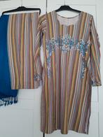 Beige blauw rood indiase Marokkaanse 3 delige pak geborduurd, Overige typen, Blauw, Ophalen of Verzenden, Zo goed als nieuw