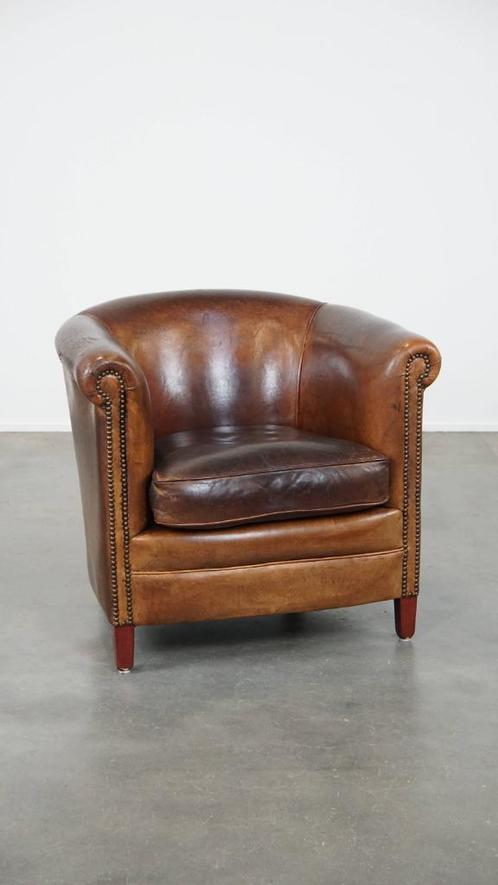 Stoere schapenleren clubfauteuil met een mooi patina, Huis en Inrichting, Fauteuils, Gebruikt, Leer, 75 tot 100 cm, 75 tot 100 cm