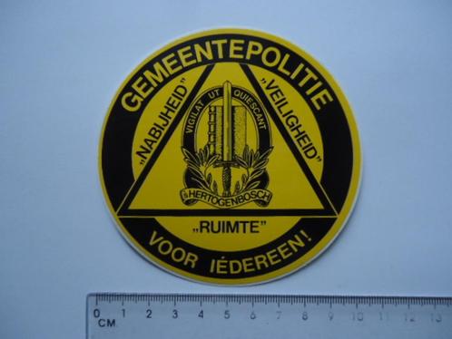 sticker oud POLITIE gemeente Hertogenbosch logo den bosch, Verzamelen, Stickers, Zo goed als nieuw, Bedrijf of Vereniging, Verzenden