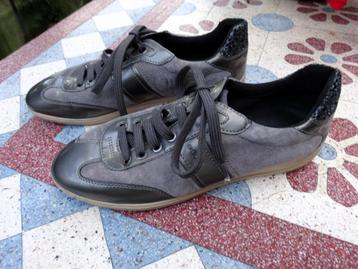 Maat 41 * Grijze Geox gedeeltelijk suède sneakers   beschikbaar voor biedingen