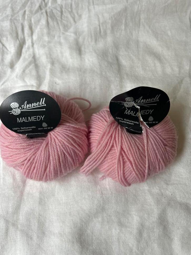 Annell Malmedy Wol - Roze - 2 Bollen, Hobby en Vrije tijd, Breien en Haken, Zo goed als nieuw, Breien of Haken, Wol of Garen, Ophalen of Verzenden