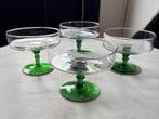 Vintage set 4 oude franse dessert coupes bowls groene voet, Ophalen of Verzenden, Zo goed als nieuw, Overige typen