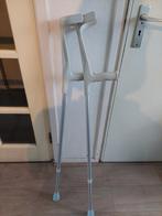 2 krukken loopkrukken, Ophalen